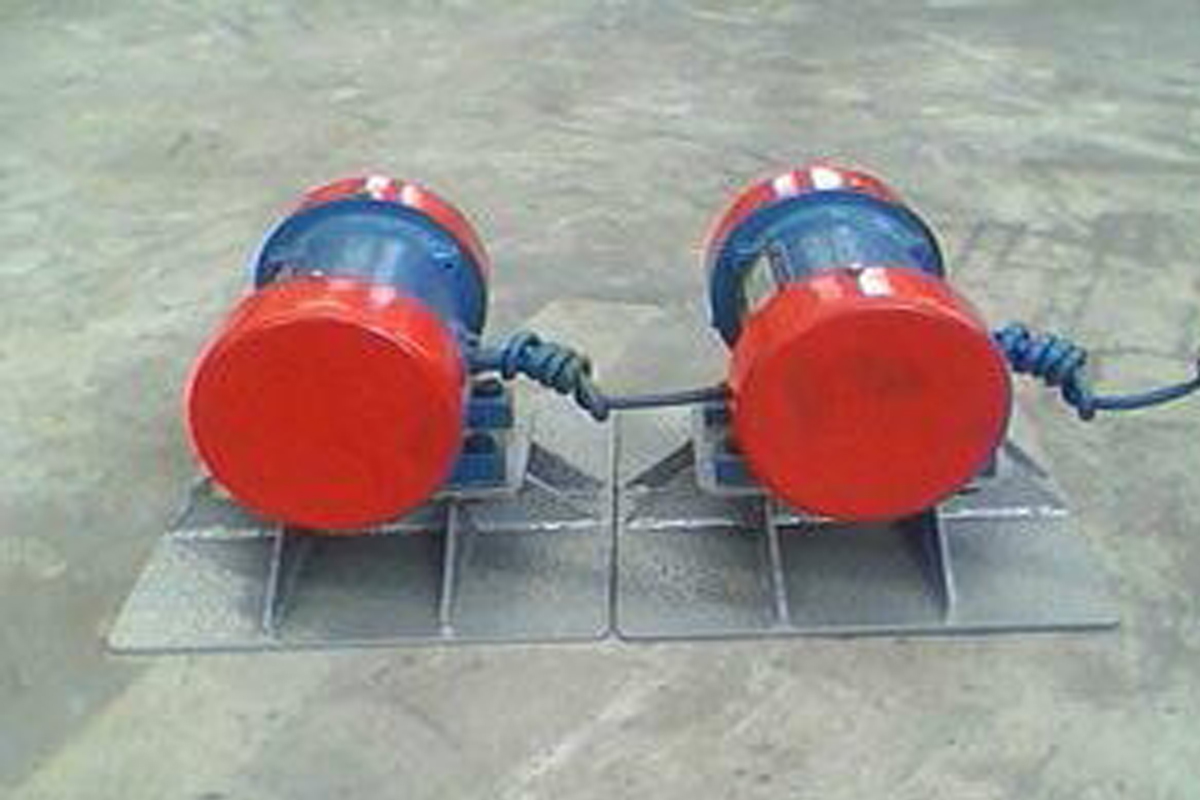 關(guān)于倉(cāng)壁振動(dòng)器的振動(dòng)電機(jī)軸與軸承的保養(yǎng)，看完就明白了！